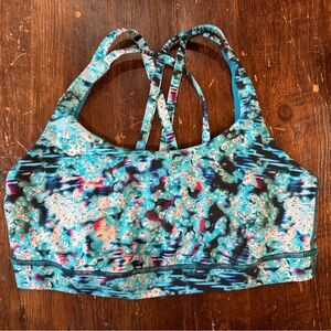 Lululemon sports bra